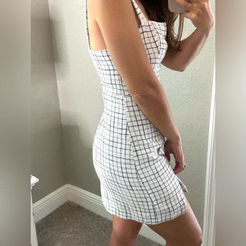 Abercrombie And Fitch white Tweed Mini Dress with side slit and adjustable strap - Picture 16 of 16